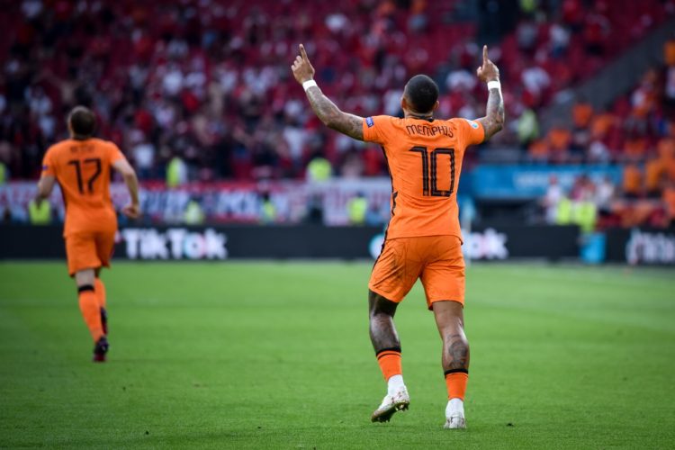 Ore 20:45, Olanda – Germania: amichevole di lusso nella cornice del Johan Cruijff Arena.￼