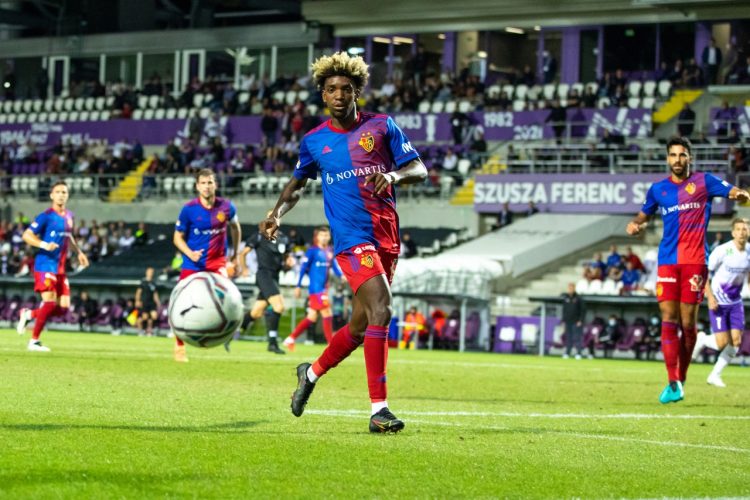 Ore 20:30, Basilea – St. Gallen. Il Basilea vincerà ma in casa un gol lo prende sempre.