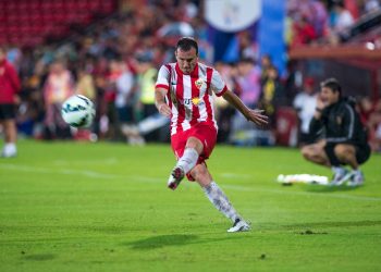 Ore 21, Tenerife – Almeria. Sfida al vertice in LaLiga2: per il Tenerife aggancio o fuga.￼