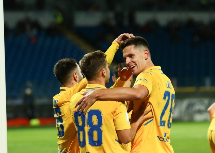 Ore 16:15, Frosinone – Benevento. Scontro in zona playoff, i ciociari non possono più perdere.