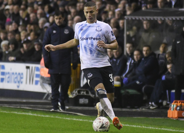 Ore 20:30 Burnley – Everton, entrambe in difficoltà nella parte sbagliata della classifica.