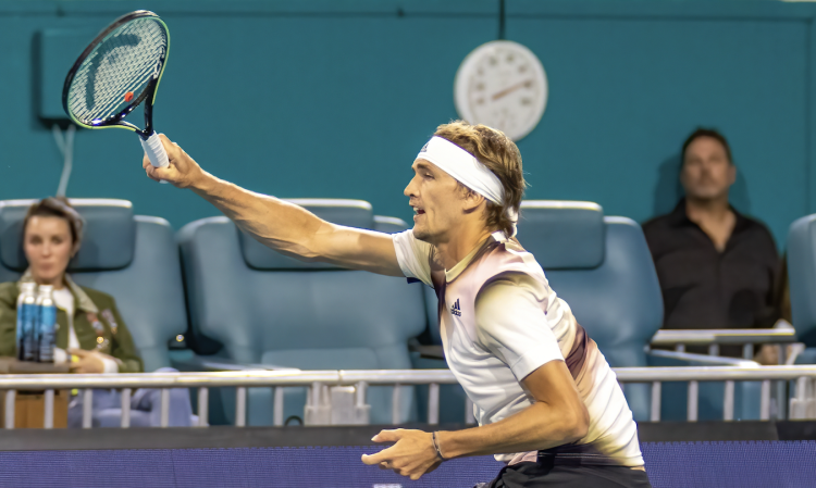 Ore 10:00 Delbonis – Zverev. Sia l’argentino che li tedesco devono dimostrare di più e questa è l’occasione giusta per farlo.