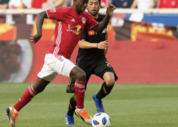 Schmeichel e Wright tra i 6 nuovi candidati nella Hall of Fame della Premier League.