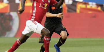 Schmeichel e Wright tra i 6 nuovi candidati nella Hall of Fame della Premier League.