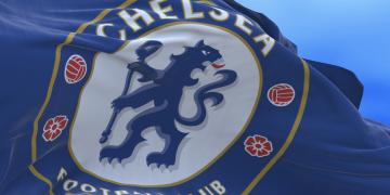 Williams-Hamilton si uniscono all’offerta di Broughton, per acquistare il Chelsea Football Club.