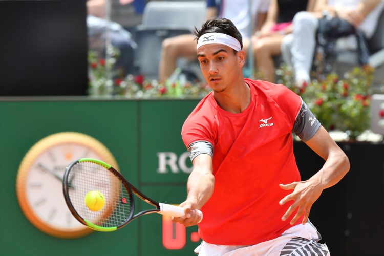 Ore 11:00, Sonego-Ivashka. L’azzurro chiede aiuta alla terra rossa per ripartire, il bielorusso è un’incognita