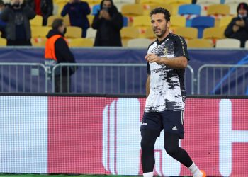 Ore 14:00, Parma-Como. Tre punti per uscire dal limbo, i padroni di casa credono ancora ai playoff