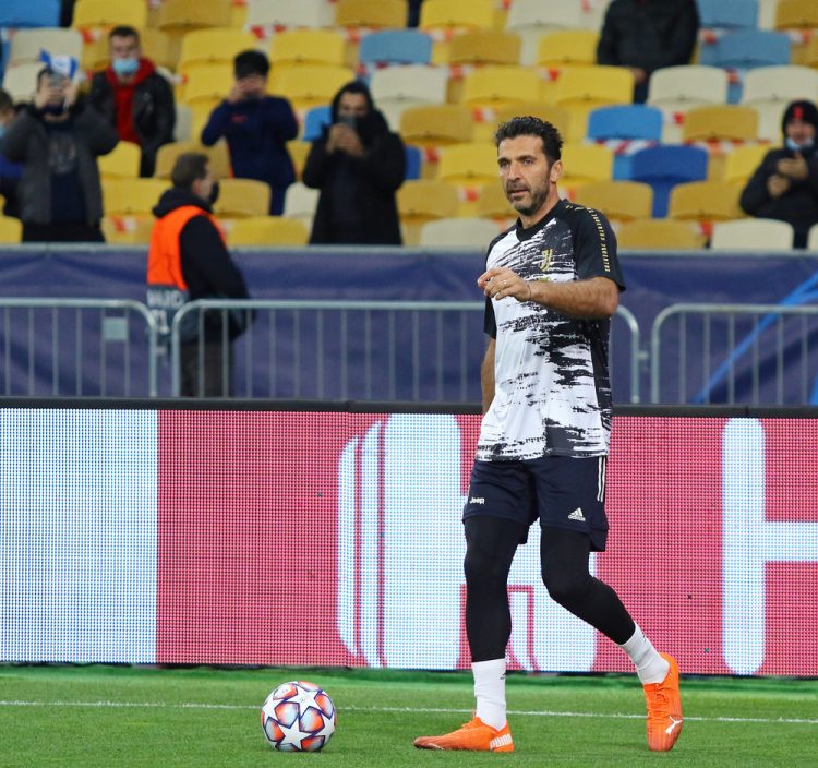 Ore 14:00, Parma-Como. Tre punti per uscire dal limbo, i padroni di casa credono ancora ai playoff