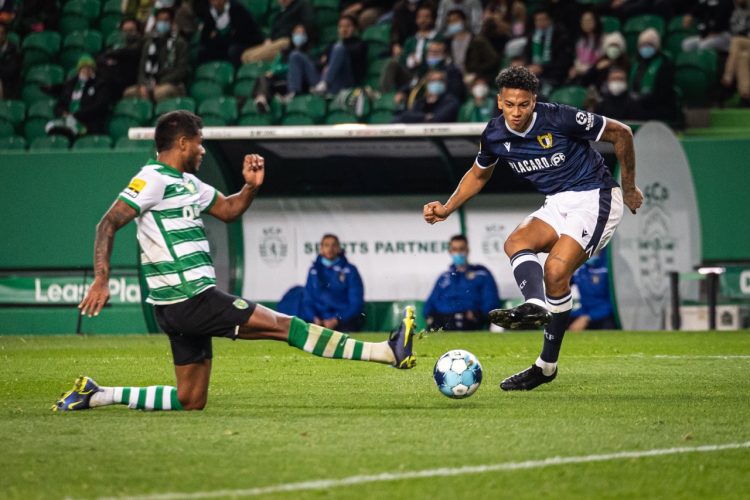 Famalicao – Estoril. L’Estoril a metà classifica ospita il Famalicao alla ricerca di punti salvezza.