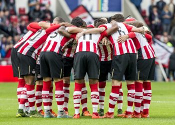 Ore 18:45, PSV – Leicester. Tutto in 90’ dopo lo 0 a 0 in Inghilterra.￼