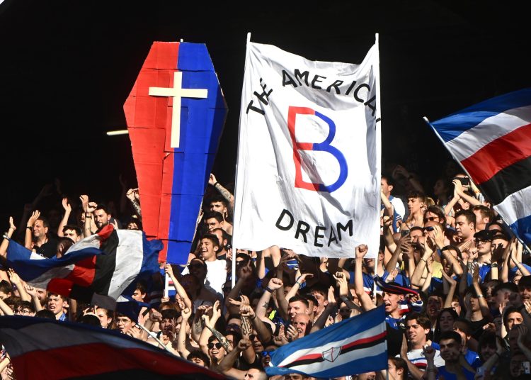 Genoa retrocesso, gli ultrà della Samp organizzano il “funerale” del Grifone