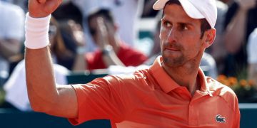 Djokovic-Aliassime. Nole insegue il suo sesto titolo al Foro Italico.