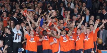 Luton – Huddersfield. Semifinale playoff Championship tra la sesta e la terza in campionato.￼