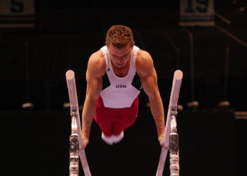 Il ginnasta russo Ivan Kuliak è stato bandito per un anno, per aver indossato il simbolo della guerra sul podio.