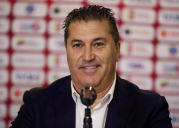 L’ex ct del Porto e dello Sporting, guiderà la Nazionale nigeriana.