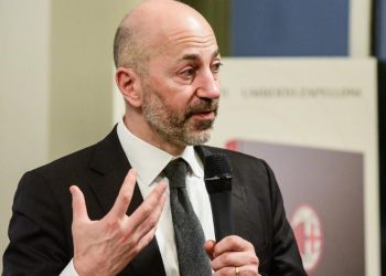 Milan, Gazidis: “Due sfide difficili, ma abbiamo fiducia e forza. Grazie ai nostri tifosi”