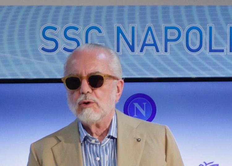 Napoli, De Laurentiis: “Anguissa rimane, con Mertens ci incontreremo a breve”