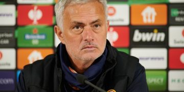 Roma, Mourinho al veleno tra futuro e arbitri