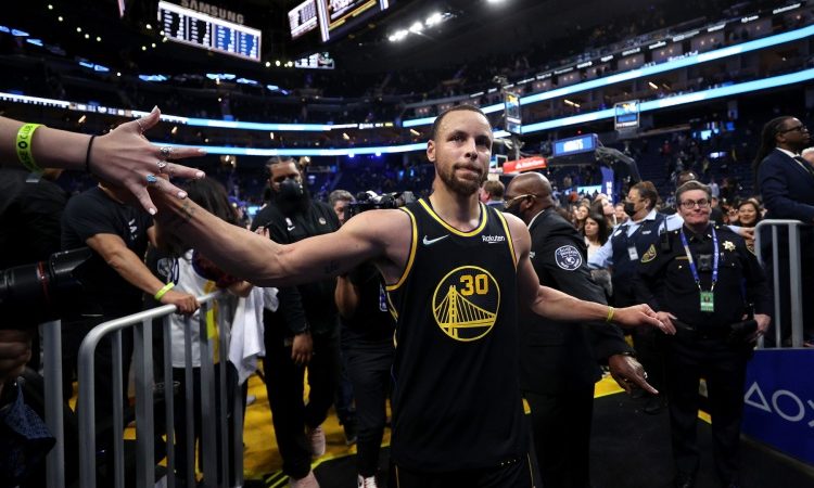 NBA Playoff | La difesa di Golden State annienta i Mavericks.￼