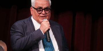 Calciomercato Lecce, Corvino su Ceesay:”Puoi sbagliare moglie, ma non attaccante…”