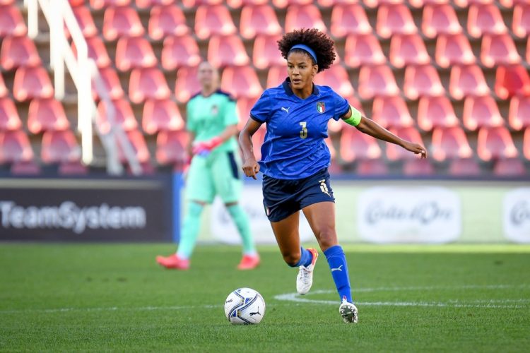 Italia-Spagna. Amichevole calcio femminile, le azzurre affrontano l’ultimo collaudo in vista degli Europei