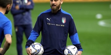 Pronostici Serie B 12 novembre – 13.a giornata, il big match è Bari-Sudtirol. De Rossi sfida Cannavaro