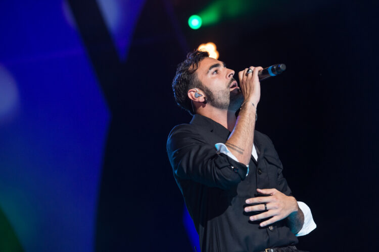 Festival di Sanremo 2023, l’11 febbraio la finale: Mengoni favorito su Mr.Rain e Ultimo, più indietro Lazza e Giorgia