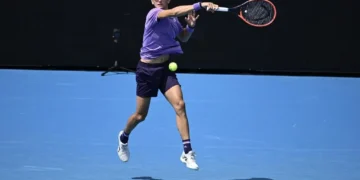 ATP Shanghai: Arnaldi vola al terzo turno