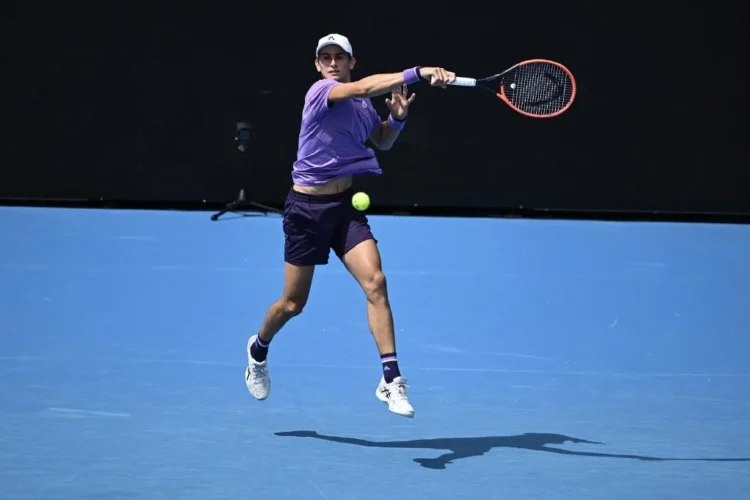 ATP Shanghai: Arnaldi vola al terzo turno