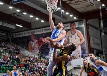 Basket, Lunch Match Dinamo Sassari- GeVi Napoli: servono punti