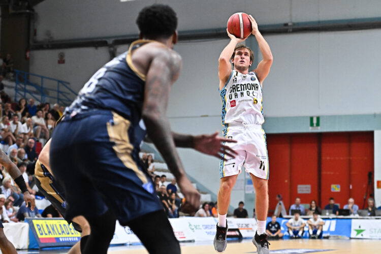 LBA, al Pala Radi in scena Cremona- Pistoia