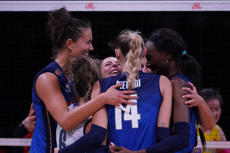 Volley femminile, Velasco prolunga:”C.t. fino a Los Angeles 2028″