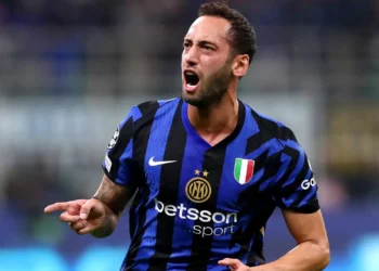 Calhanoglu salta la sfida contro il Verona: esami in giornata per il problema fisico