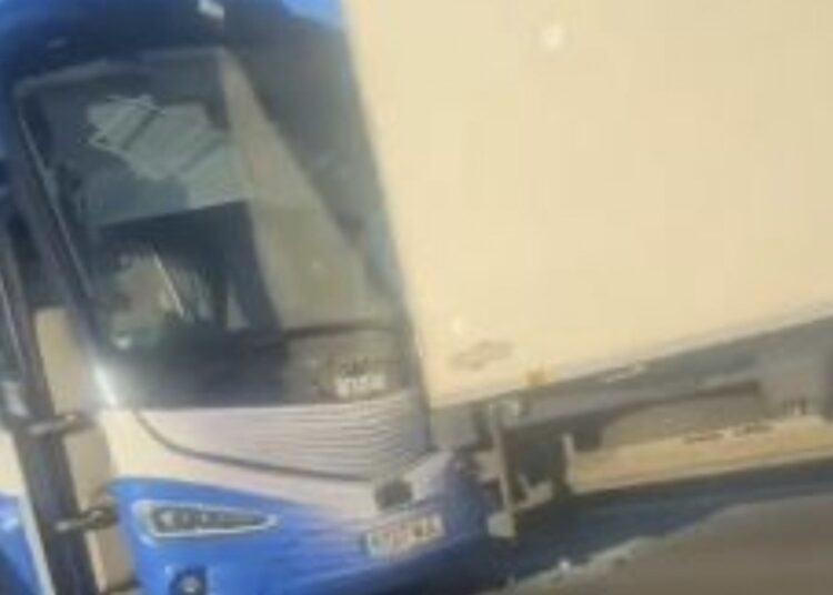 Paura per il Real Madrid, incidente con il pullman in autostrada