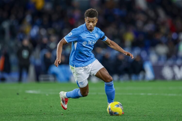 Napoli, si ferma Neres: il brasiliano out per un problema muscolare