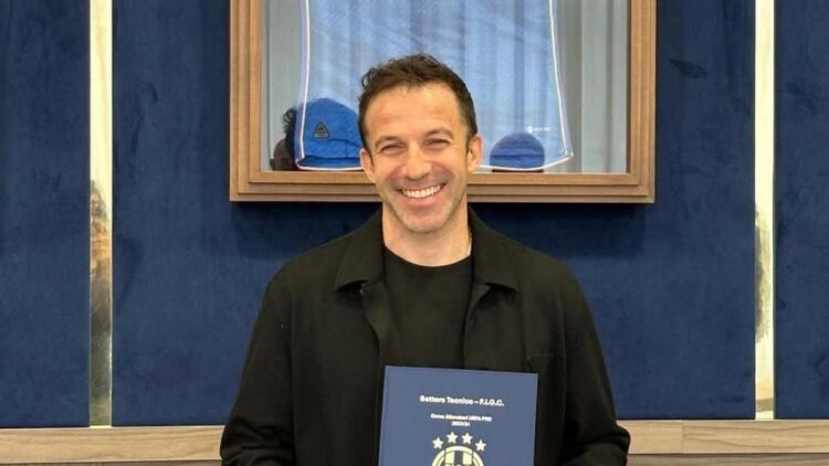 “Da oggi potete chiamarmi Mister”: Del Piero ottiene il patentino da allenatore