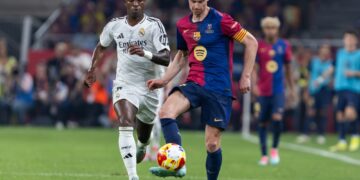 Liga, Barcellona-Real Madrid: info diretta tv, streaming e promostico. Clasico decisivo per la lotta al titolo