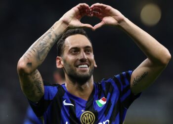 Calciomercato Inter, il Galatasaray corteggia Calhanoglu. I nerazzurri valutano un sostituto