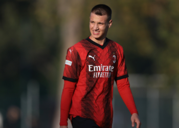 Calciomercato Lecce: colpo Camarda, ma il Milan mantiene il controllo