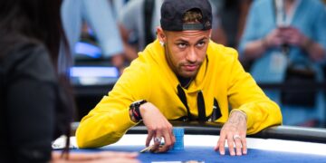 calciatori che giocano a poker