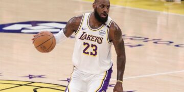 LeBron James lascia i Lakers